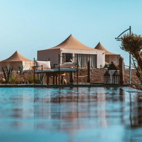 day pass the white camel, piscine the white camel