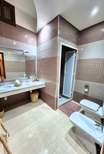 WhatsApp Image 2025-08-24 at 17.53.54 (2)